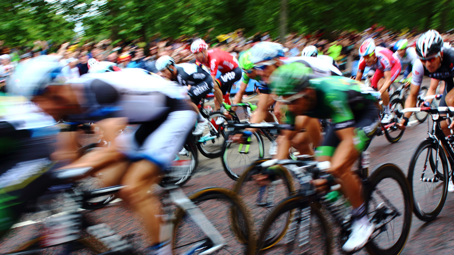 Massenstart bei einem Radrennen