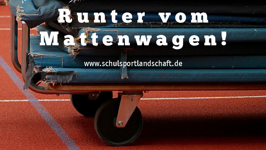 Mattenwagen mit Schriftzug "Runter vom Mattenwagen - www.sportlanschaft.de"