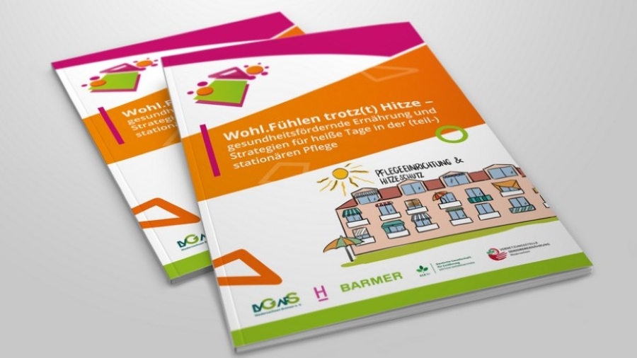 Zwei Exemplare der Broschüre 