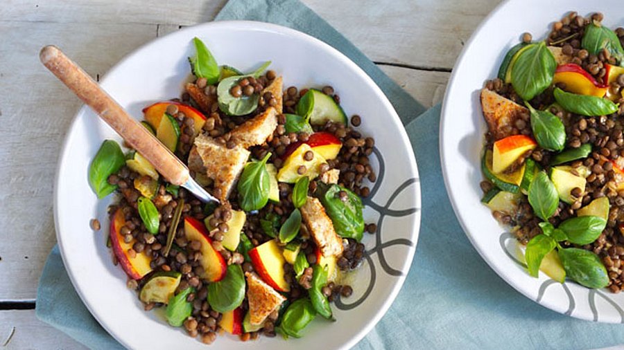 2 Portionen Linsensalat.