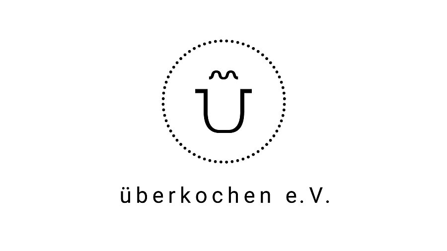 Schriftzug von überkochen e.V. unter einem gestrichelten smiley in Form eines "ü"